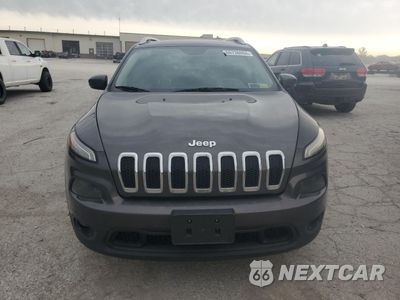 Piąte zdjęcie samochodu w środku: 2016 JEEP CHEROKEE LATITUDE VIN:1C4PJMCS0GW375085 - miniatura