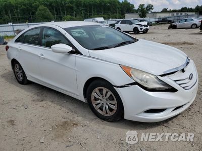Czwarte zdjęcie samochodu z boku: 2011 HYUNDAI SONATA GLS VIN:5NPEB4ACXBH090523 - miniatura