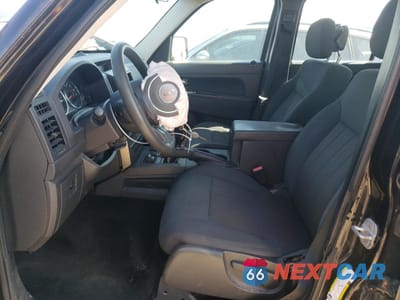 Zdjęcie 7 z 13 samochodu: 2012 JEEP LIBERTY SPORT VIN:1C4PJMAK2CW168517 - miniatura