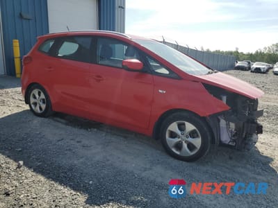 Czwarte zdjęcie samochodu z boku: 2014 KIA RONDO VIN:KNAHT8A32E7058334 - miniatura