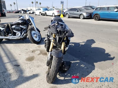Drugie zdjęcie samochodu z przodu: 2018 HONDA CBR600 RR VIN:JH2PC40H3JK400120 - miniatura