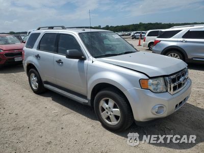 Czwarte zdjęcie samochodu z boku: 2012 FORD ESCAPE XLT VIN:1FMCU0D78CKC79100 - miniatura
