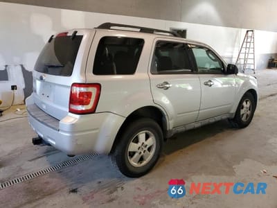 Trzecie zdjęcie samochodu z tyłu: 2011 FORD ESCAPE XLT VIN:1FMCU9D77BKC36421 - miniatura