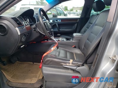 Zdjęcie 7 z 12 samochodu: 2005 VOLKSWAGEN TOUAREG 3.2 VIN:WVGZG77L15D057945 - miniatura
