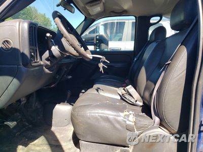 Zdjęcie 7 z 12 samochodu: 2004 CHEVROLET SILVERADO K3500 VIN:1GBJK33274F208350 - miniatura