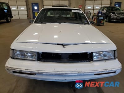 Piąte zdjęcie samochodu w środku: 1995 OLDSMOBILE CIERA SL VIN:1G3AJ55M4S6320674 - miniatura