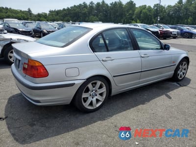 Trzecie zdjęcie samochodu z tyłu: 1999 BMW 328 I AUTOMATIC VIN:WBAAM5339XFR03294 - miniatura