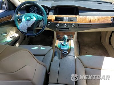 Zdjęcie 8 z 12 samochodu: 2008 BMW 528 I VIN:WBANU53588CT01380 - miniatura