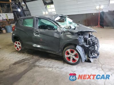 Czwarte zdjęcie samochodu z boku: 2021 CHEVROLET SPARK LS VIN:KL8CB6SA6MC729391 - miniatura