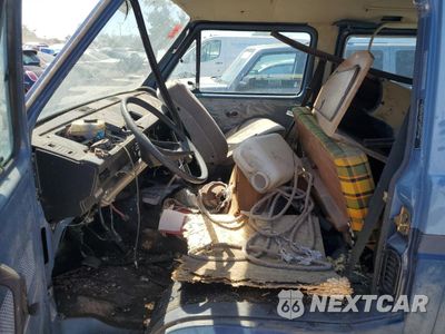 Zdjęcie 7 z 12 samochodu: 1983 VOLKSWAGEN VANAGON BUS VIN:WV2YB0250DH113395 - miniatura