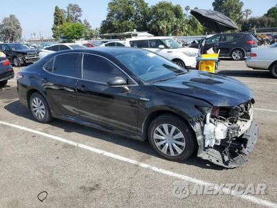 Czwarte zdjęcie samochodu z boku: 2018 TOYOTA CAMRY LE VIN:4T1B31HK9JU504127 - miniatura