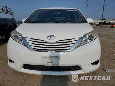 Piąte zdjęcie samochodu w środku: 2017 TOYOTA SIENNA LE VIN:5TDKZ3DC0HS811309 - miniatura