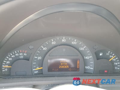 Zdjęcie 9 z 12 samochodu: 2001 MERCEDES-BENZ C 320 VIN:WDBRF64J01F087200 - miniatura