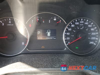 Zdjęcie 9 z 13 samochodu: 2014 KIA RONDO VIN:KNAHT8A32E7058334 - miniatura