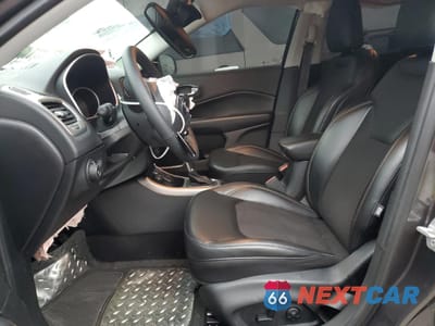 Zdjęcie 7 z 14 samochodu: 2019 JEEP COMPASS LATITUDE VIN:3C4NJDBB5KT595460 - miniatura