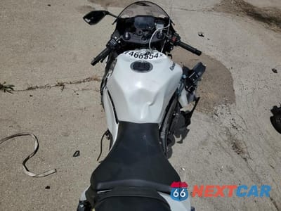 Zdjęcie 6 z 9 samochodu: 2024 KAWASAKI ZX636 K VIN:JKBZXJK18RA002073 - miniatura