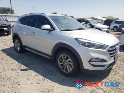 Czwarte zdjęcie samochodu z boku: 2018 HYUNDAI TUCSON SEL VIN:KM8J33A44JU726142 - miniatura
