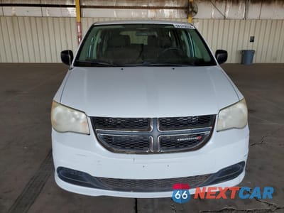 Piąte zdjęcie samochodu w środku: 2014 DODGE GRAND CARAVAN SE VIN:2C4RDGBG8ER274381 - miniatura