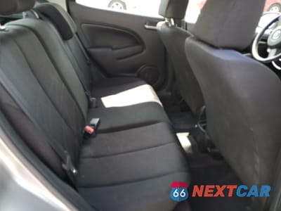 Zdjęcie 10 z 15 samochodu: 2012 MAZDA MAZDA2 VIN:JM1DE1KY5C0148273 - miniatura