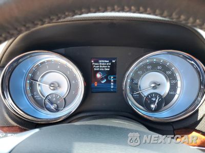 Zdjęcie 9 z 14 samochodu: 2012 CHRYSLER 300 LIMITED VIN:2C3CCACG7CH231775 - miniatura
