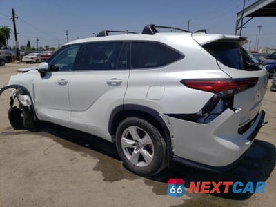 Drugie zdjęcie samochodu z przodu: 2022 TOYOTA HIGHLANDER LE VIN:5TDZZRAH4NS541580 - miniatura