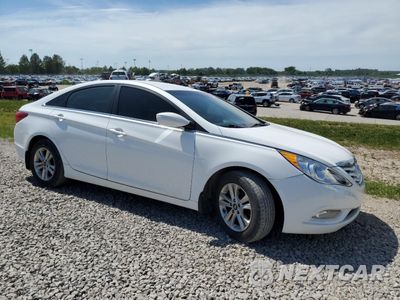 Czwarte zdjęcie samochodu z boku: 2013 HYUNDAI SONATA GLS VIN:5NPEB4AC2DH505773 - miniatura