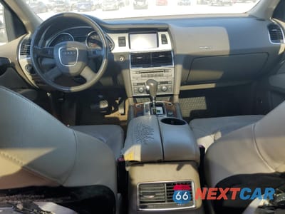 Zdjęcie 8 z 13 samochodu: 2009 AUDI Q7 3.6 QUATTRO VIN:WA1AY74L89D015808 - miniatura