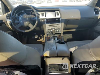 Zdjęcie 8 z 13 samochodu: 2009 AUDI Q7 3.6 QUATTRO VIN:WA1AY74L89D015808 - miniatura