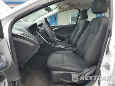 Zdjęcie 7 z 12 samochodu: 2018 FORD FOCUS SE VIN:1FADP3F21JL202004 - miniatura
