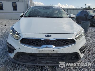 Piąte zdjęcie samochodu w środku: 2019 KIA FORTE GT LINE VIN:3KPF34AD3KE048645 - miniatura