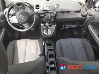 Zdjęcie 8 z 15 samochodu: 2012 MAZDA MAZDA2 VIN:JM1DE1KY5C0148273 - miniatura