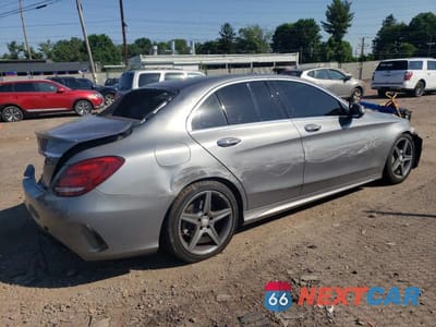 Trzecie zdjęcie samochodu z tyłu: 2015 MERCEDES-BENZ C 300 4MATIC VIN:55SWF4KB0FU075501 - miniatura