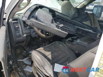 Zdjęcie 8 z 12 samochodu: 2013 RAM 5500 VIN:3C7WRMBL8DG541493 - miniatura