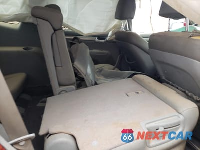 Zdjęcie 10 z 12 samochodu: 2009 KIA BORREGO LX VIN:KNDJJ741995037139 - miniatura