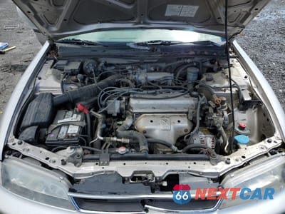 Zdjęcie 11 z 12 samochodu: 1996 HONDA ACCORD LX VIN:1HGCD563XTA019848 - miniatura