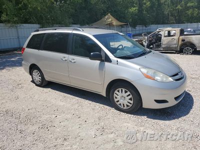 Czwarte zdjęcie samochodu z boku: 2010 TOYOTA SIENNA CE VIN:5TDKK4CCXAS317198 - miniatura