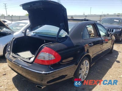 Trzecie zdjęcie samochodu z tyłu: 2008 MERCEDES-BENZ E 350 4MATIC VIN:WDBUF87X68B277610 - miniatura