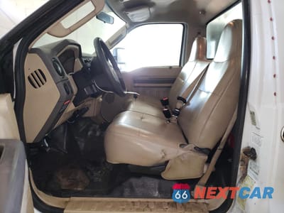 Zdjęcie 7 z 13 samochodu: 2008 FORD F450 SUPER DUTY VIN:1FD4F46Y48EC94162 - miniatura