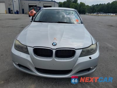 Piąte zdjęcie samochodu w środku: 2011 BMW 328 XI VIN:WBAPK7C51BA771795 - miniatura