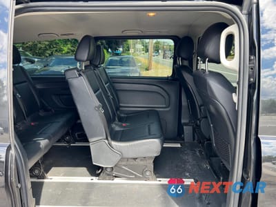 Zdjęcie 6 z 10 samochodu: 2018 MERCEDES-BENZ METRIS VIN:WD4PG2EE8J3383590 - miniatura