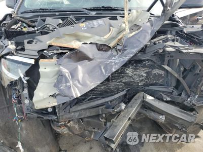 Zdjęcie 13 z 15 samochodu: 2016 CHEVROLET SUBURBAN K1500 LT VIN:1GNSKHKC8GR453482 - miniatura