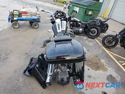 Zdjęcie 11 z 20 samochodu: 2009 HARLEY-DAVIDSON FLHX VIN:1HD1KB4179Y661129 - miniatura