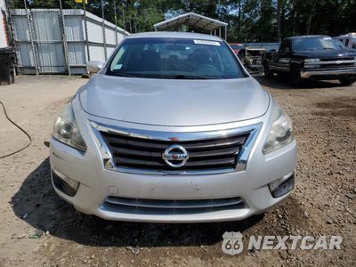 Piąte zdjęcie samochodu w środku: 2014 NISSAN ALTIMA 2.5 VIN:1N4AL3AP9EN372851 - miniatura