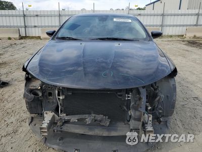 Piąte zdjęcie samochodu w środku: 2015 CHRYSLER 200 LIMITED VIN:1C3CCCAB9FN598398 - miniatura