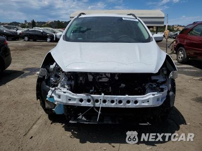 Piąte zdjęcie samochodu w środku: 2018 FORD ESCAPE SE VIN:1FMCU0GDXJUC11397 - miniatura