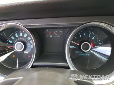 Zdjęcie 9 z 14 samochodu: 2014 FORD MUSTANG VIN:1ZVBP8AM8E5325796 - miniatura