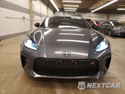 Piąte zdjęcie samochodu w środku: 2024 TOYOTA GR 86 PREMIUM VIN:JF1ZNBE15R8753579 - miniatura