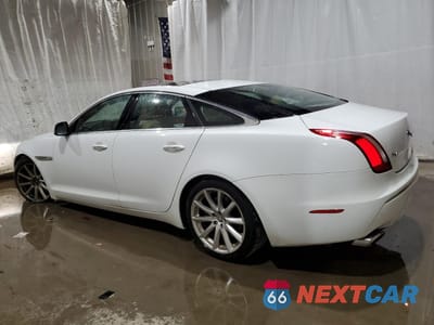 Drugie zdjęcie samochodu z przodu: 2011 JAGUAR XJ VIN:SAJWA1CB6BLV04808 - miniatura