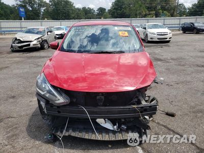 Piąte zdjęcie samochodu w środku: 2018 NISSAN SENTRA S VIN:3N1AB7AP5JL617596 - miniatura