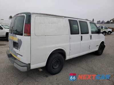 Trzecie zdjęcie samochodu z tyłu: 2001 CHEVROLET EXPRESS G2500 VIN:1GCFG25W911133317 - miniatura